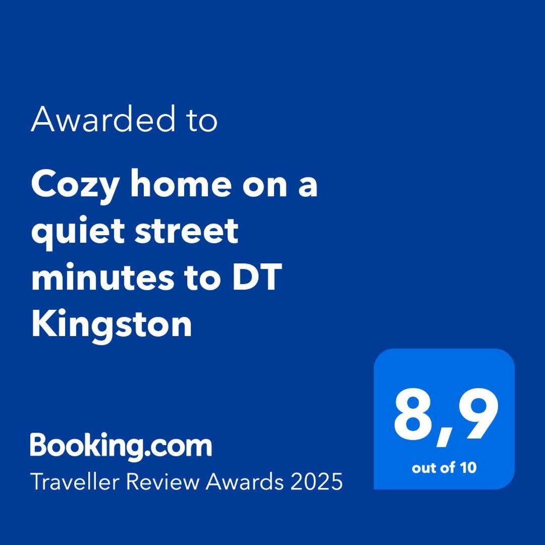 Cozy On A Quiet Street Minutes To Dt Apartment Kingston
