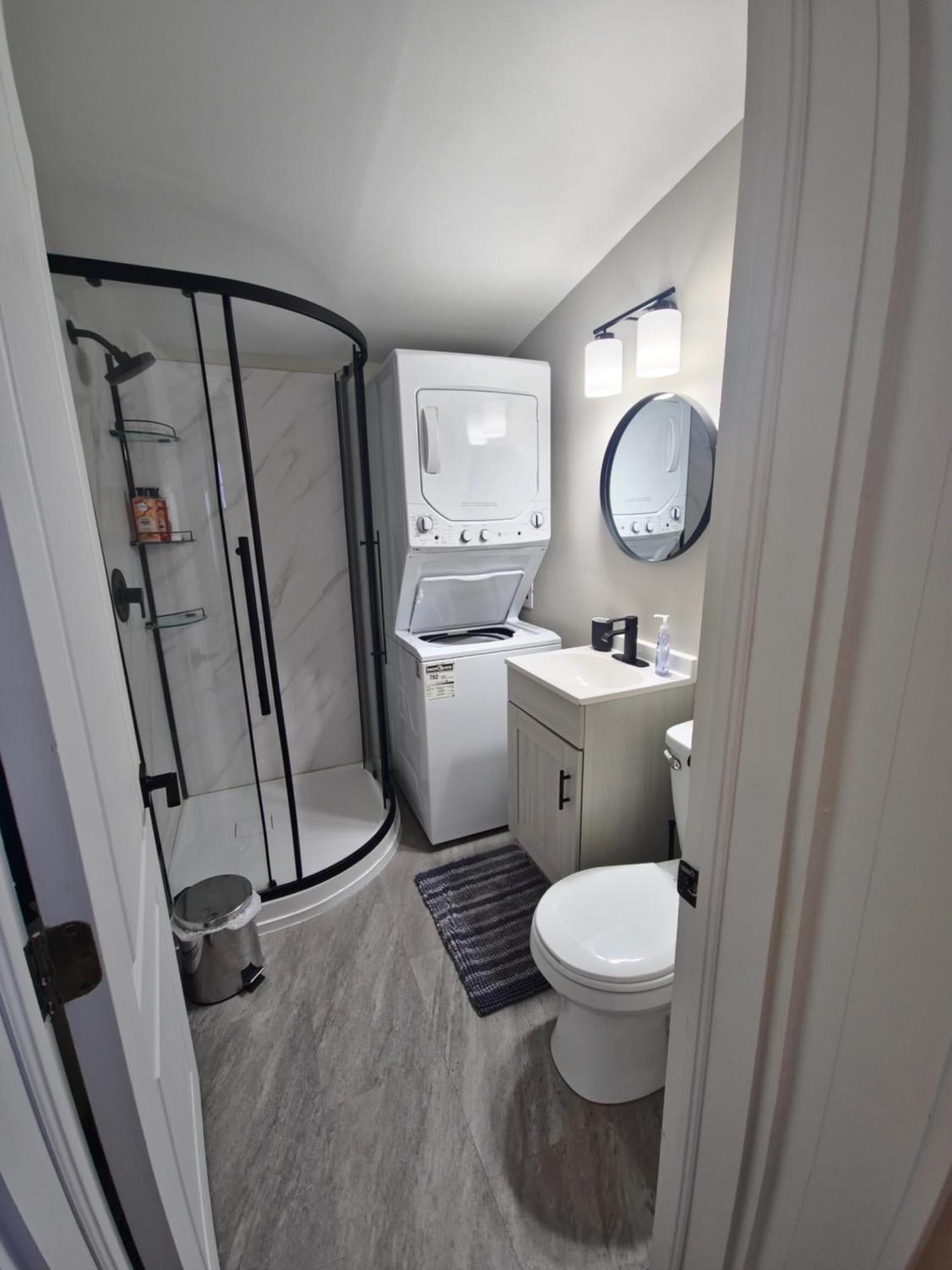 Apartment Cozy On A Quiet Street Minutes To Dt